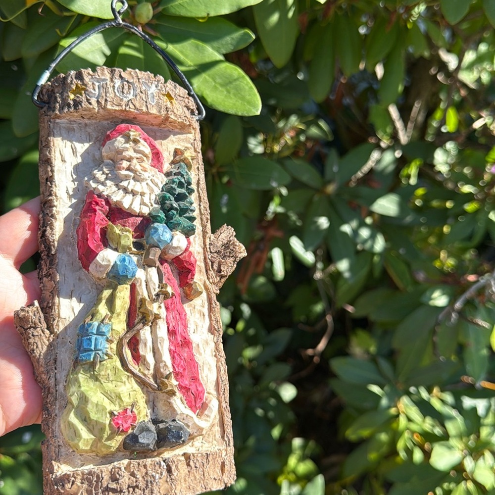 Santa Claus GUC Wall Decor